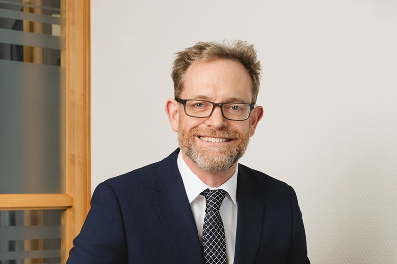 Michael Cameron Barrister_crop Michael Cameron